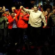 El presidente venezolano celebró de manera efusiva con la nueva alcaldesa del municipio Libertador (Caracas)
