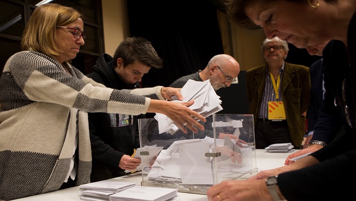 Un total de 5.554.394 catalanes fueron convocados a participar en estas elecciones.