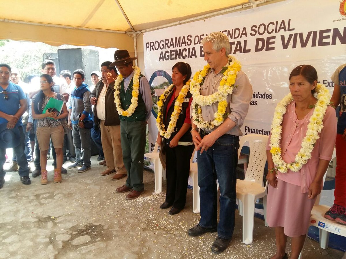 El gobierno boliviano ha entregado 127 mil viviendas desde el inicio del programa social.