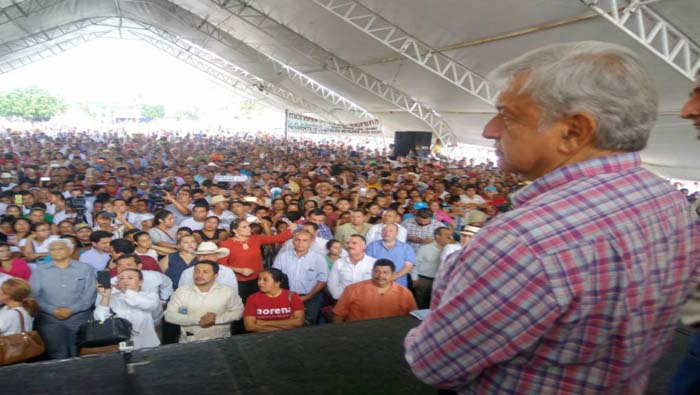 El precandidato Andrés Manuel López Obrador criticó la corrupción de su nación y prometió acabar con ella