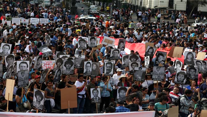 El pueblo clama por justicia para las víctimas de la dictadura.