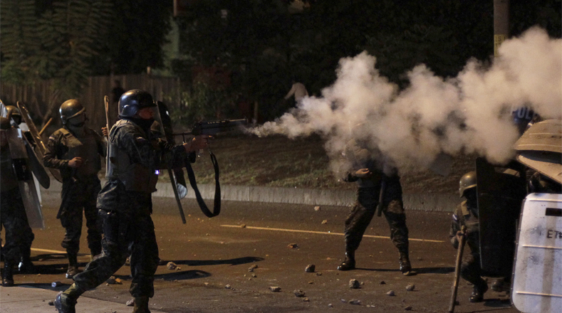 Centenares de personas han salido heridas en las manifestaciones tras represión policial.