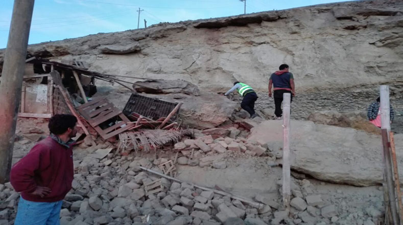 Hasta el momento, las autoridades peruanas reportan un muerto y 65 heridos. 