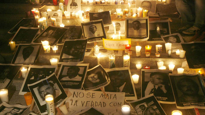 Unos 131 periodistas han sido asesinados en México desde 2000, según la Comisión Nacional de los Derechos Humanos (CNDH).
