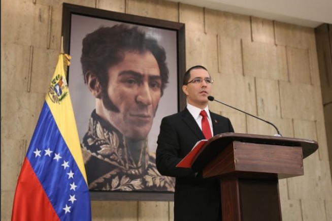 El ministro de Defensa venezolano aseguró que el viaje de Tillerson es solo un 