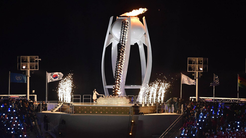 La llama olímpica acoge a 92 países que llevaron un total de 2.925 atletas.