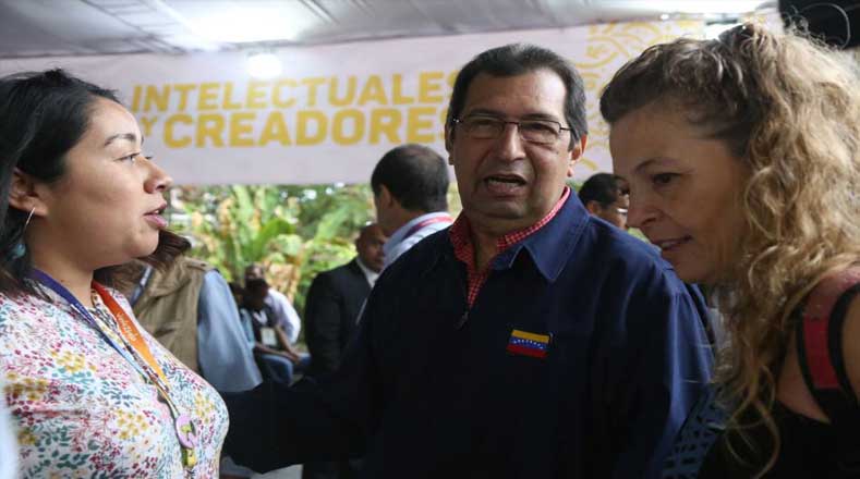 El foro también contó con la participación del presidente de la Comisión de Relaciones Internacionales de la Asamblea Nacional Constituyente (ANC), Adán Chávez.