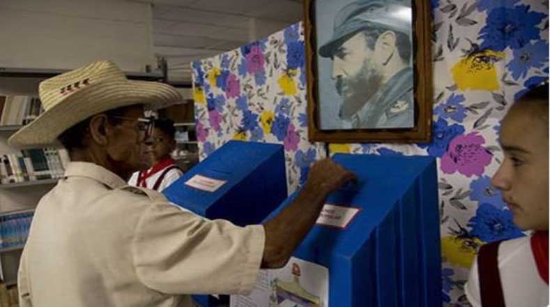 En estas votaciones los cubanos podrán elegir por 605 diputados al Parlamento y 1.265 delegados a las 15 Asambleas Provinciales del Poder Popular. 