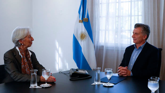 FMI instó a Mauricio Macri a avanzar en la agenda neoliberal.