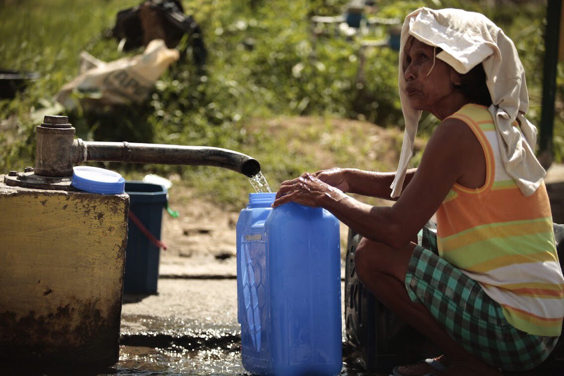 Tres de cada diez personas (2.100 millones) no tienen acceso a agua potable en el mundo.