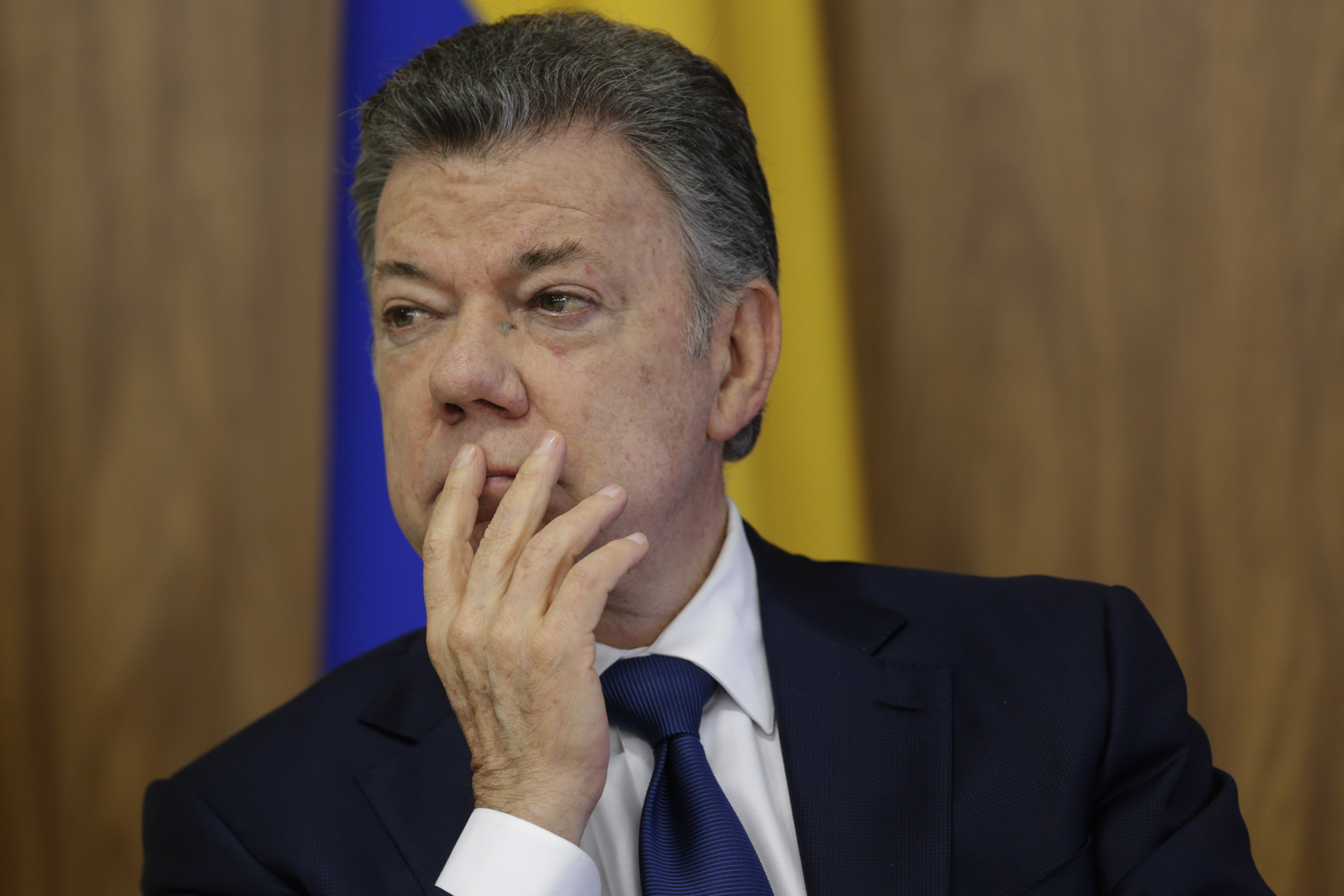 El presidente de Colombia, Juan Manuel Santos, expresó su solidaridad con los familiares de las víctimas del atentado.