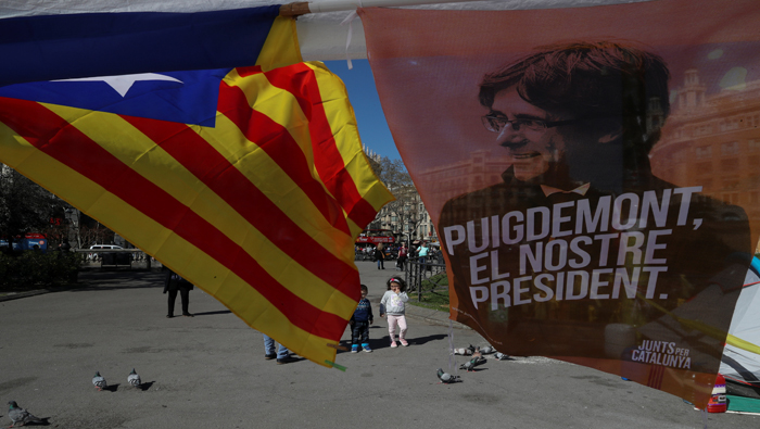 Los catalanes han expresado en varias ocasiones su respaldo a Puigdemont.