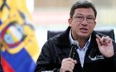 El ministro de interior ecuatoriano presentó prueba de vida de dos personas secuestradas por " El Guacho".