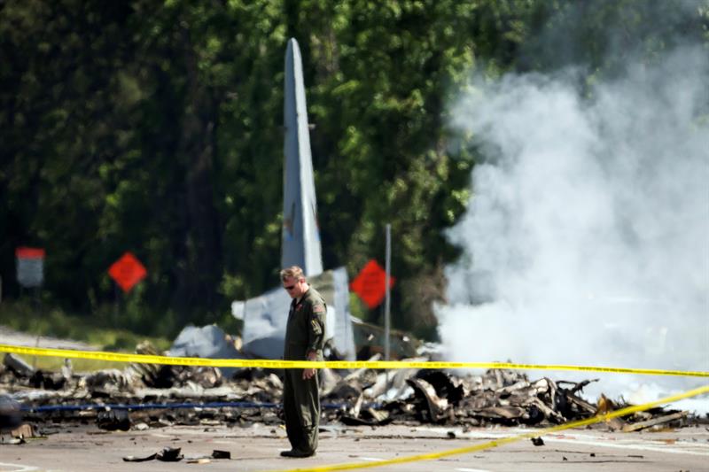 El avión militar venia de un viaje de entrenamiento desde Puerto Rico cunado se estrello en Savannah, Georgia