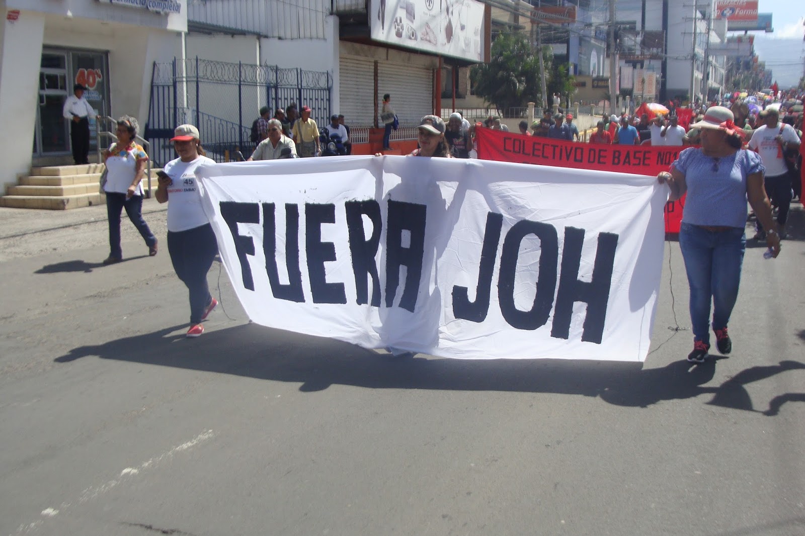 Honduras entre el paraestado y la revolución