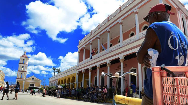 Remedios es la única ciudad cubana donde conviven dos iglesias católicas.