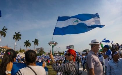 Nicaragüenses marchan en apoyo al Gobieno sandinista