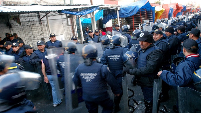 Las promesas electorales de los distintos candidatos presidenciales apuntan a potenciar los cuerpos policiales mexicanos.