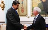 El presidente Nicolás Maduro se reunió con el presidente del comité de relaciones exteriores del senado de Estados Unidos, Bob Corker.