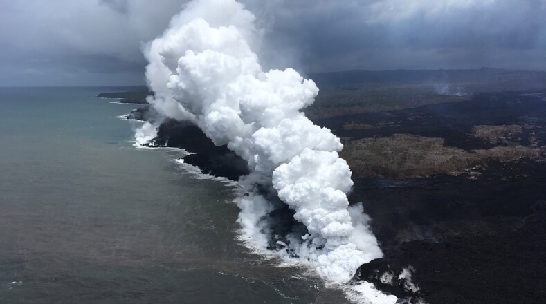 Durante su nueva erupción del pasado 29 de mayo, el observatorio vulcánico informó que la columna de humo llegó a los 4,5 kilómetros de altura.