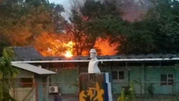 Grupos violentos vinculados a la derecha a los largo de los Ãºltimos dÃ­as han incendiado varias sedes estatales.