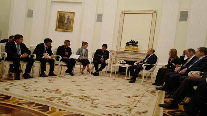 Los dignatarios de Bolivia y Rusia dialogaron en el Kremlin, situado en Moscú.