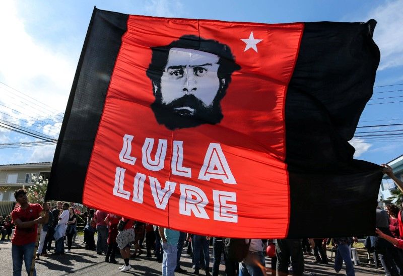 Lawfare vs. #LulaLivre: Brasil, entre la farsa y la tragedia