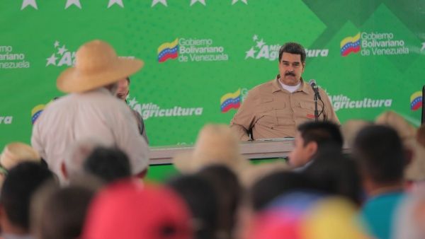 Resultado de imagen para Reunion de Nicolas Maduro con campesinos