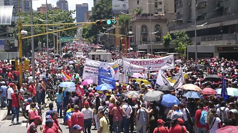 Venezolanos, líderes y gobiernos del mundo han condenado el intento de magnicidio contra el presidente venezolano.