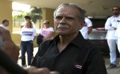 Organizaciones denunciaron que la medida fue injustificada porque Oscar López Rivera tenía su pasaporte habilitado para realizar el viaje.