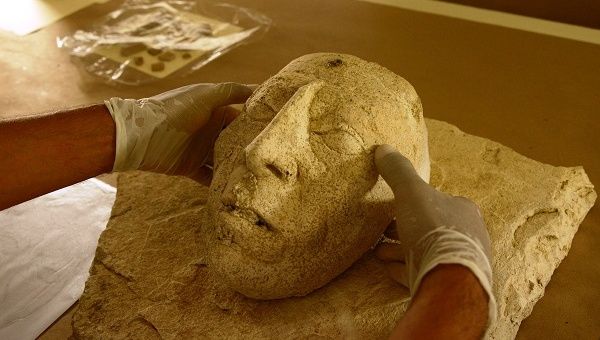ÃÂÃÂ°ÃÂÃÂÃÂ¸ÃÂ½ÃÂºÃÂ¸ ÃÂ¿ÃÂ¾ ÃÂ·ÃÂ°ÃÂ¿ÃÂÃÂ¾ÃÂÃÂ The team of specialists from the National Institute of Anthropology and History (INAH) made the discovery of the mask when working at House E of Palenque's Palace building