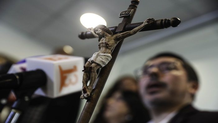 La Iglesia católica se ha comprometido a colaborar con las investigaciones y la posterior reparación de daños de las víctimas.