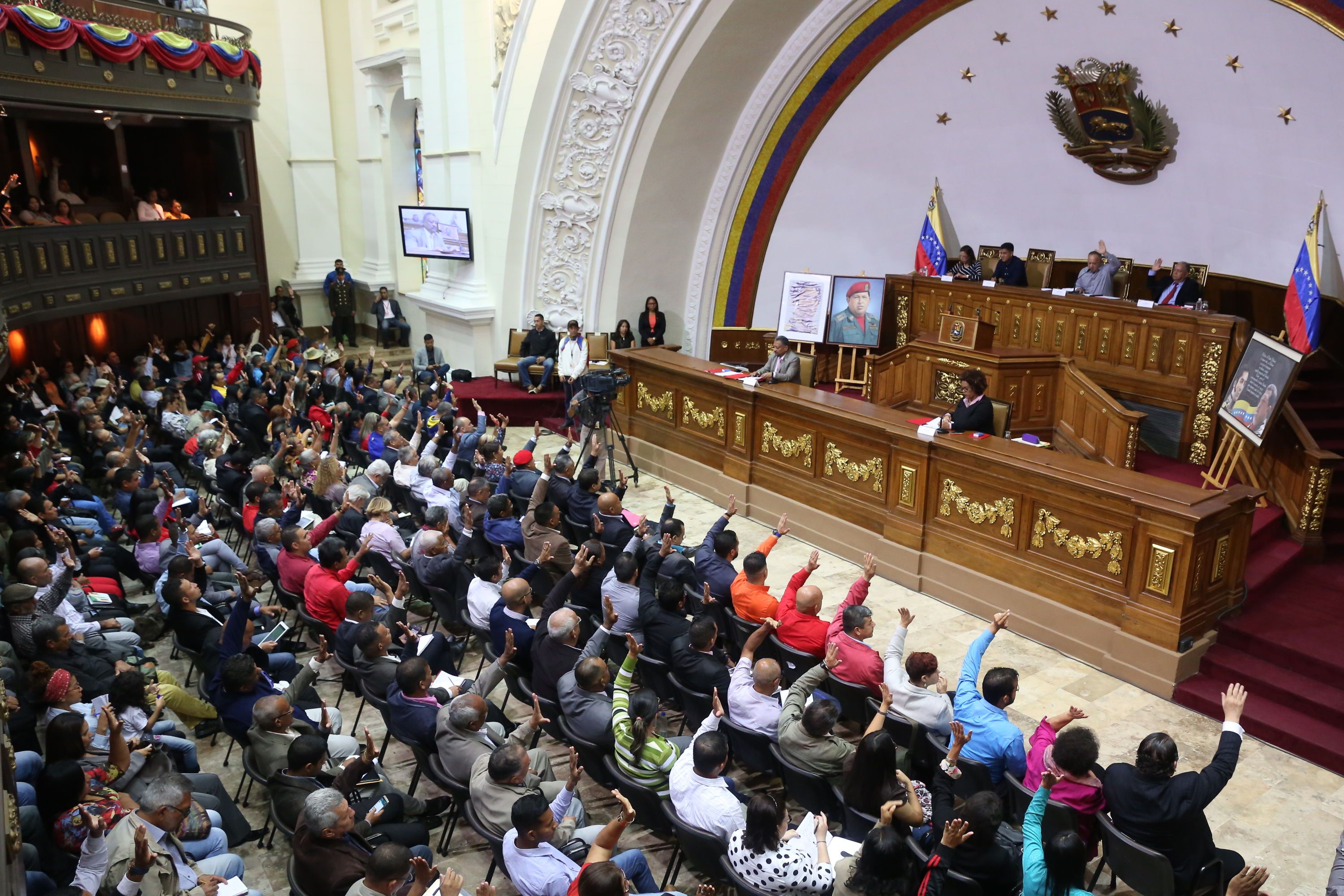 Cabello destacó el plan implementado por el Gobierno venezolano ”Vuelta a la Patria”, con el cual han retornado 89 ciudadanos de Perú y unos 185 de Brasil.