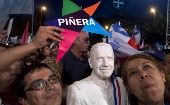 Seguidores de Piñera levantaron el busto d ePinochet cuando este era candidato a la Presidencia.
