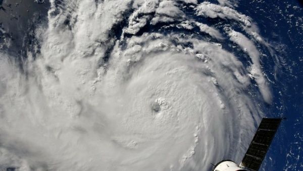 Super Storms Hit Atlantic, Pacific At The Same Time | News | teleSUR English