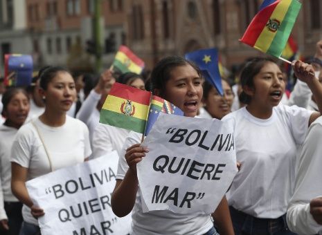 Bolivia estableció en 2013 una demanda contra Chile para negociar la salida del mar al océano Pacífico.
