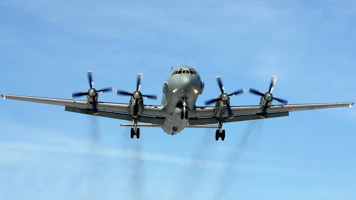 El avión ruso Il-20 desapareció a las 23H00 horas, cuando se disponía a regresar a la base militar de Hemeimem en Siria.