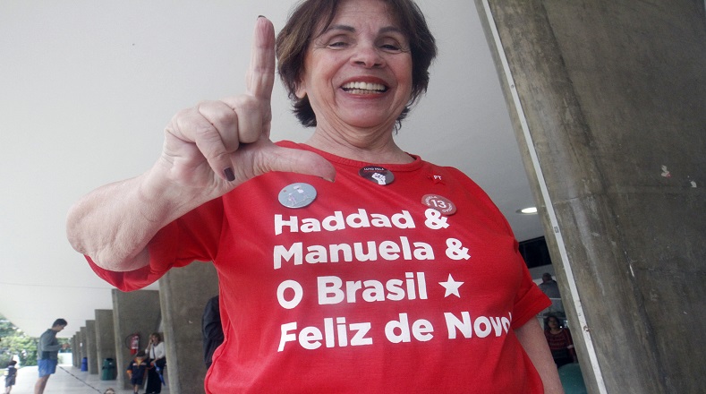 Existe un alto porcentaje de personas que apoyan a Haddad como el representante del expresidente Lula da Silva a quien le fue negada la participación en estos comicios. 