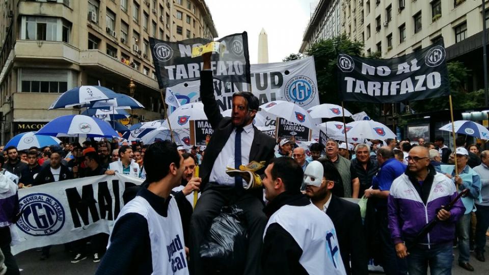 La sociedad argentina ha manifestado sus descontentos ante las medidas económicas impuestas en diversos sectores por Mauricio Macri