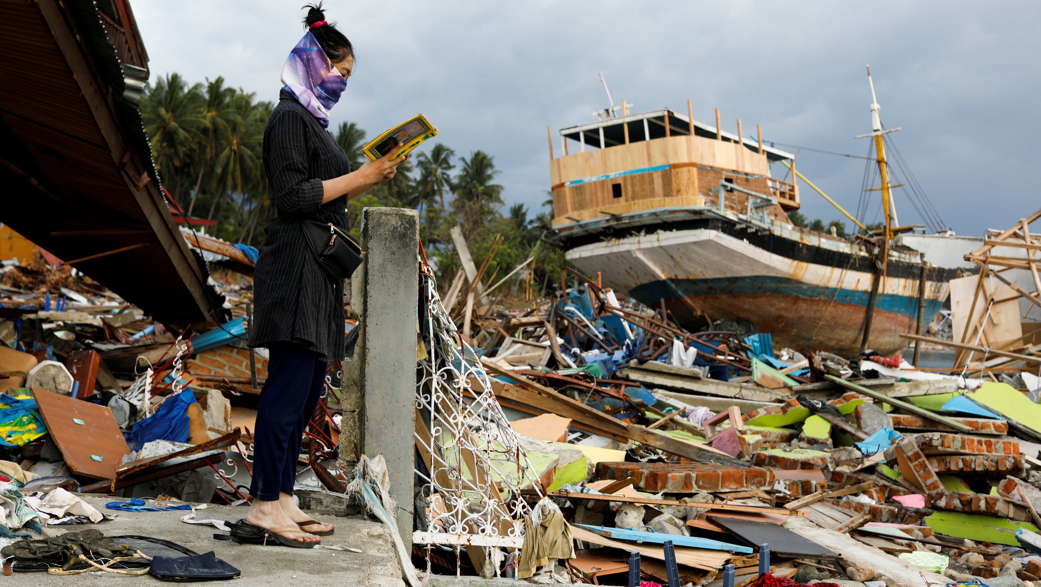 Unas 68.450 viviendas, 327 lugares de culto y 2.665 escuelas sufrieron daños en la isla de Cébeles en Indonesia.