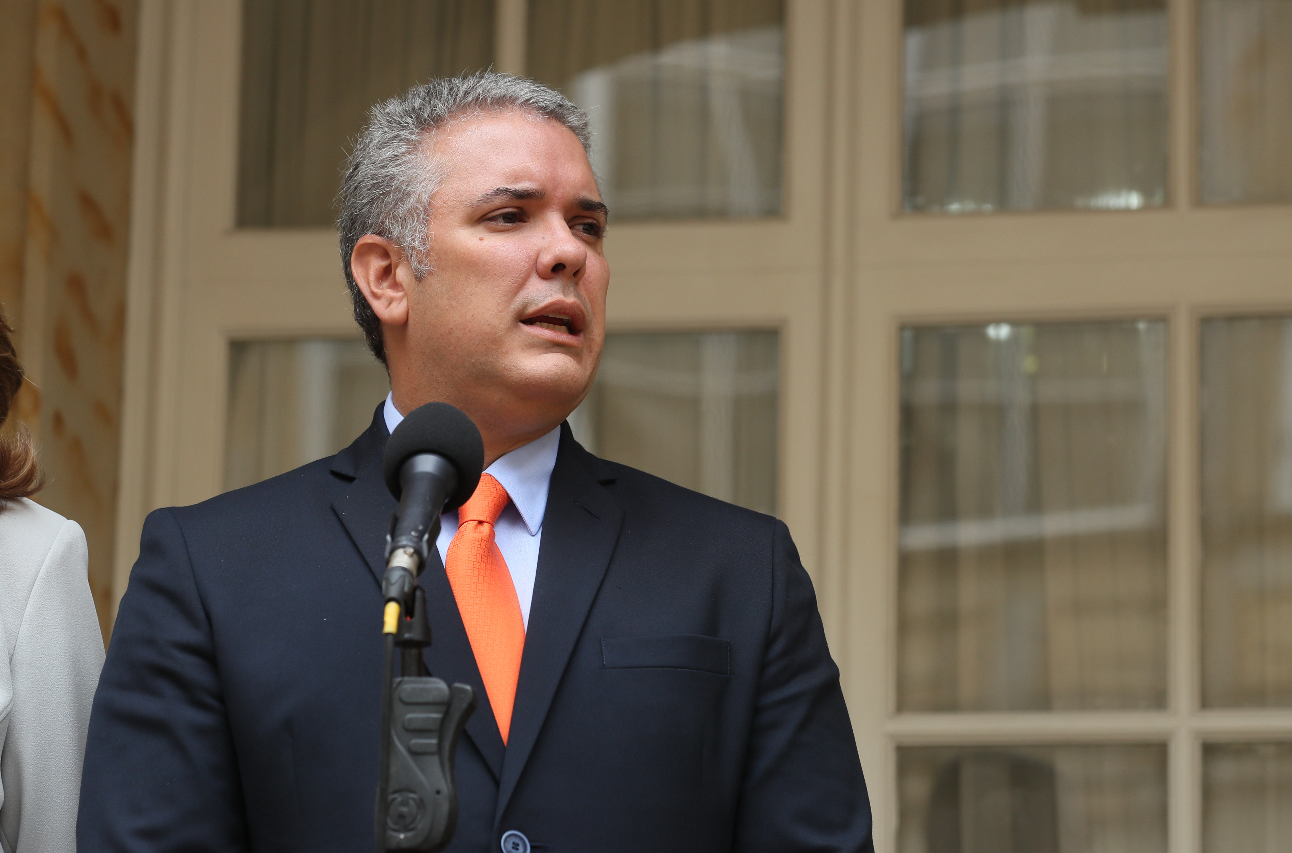 Samper instó a Duque a usar los canales diplomáticos de comunicación para prevenir desencuentros en las relaciones bilaterales entre Colombia y Venezuela.
