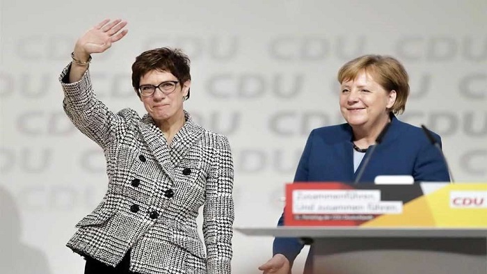 Annegret Kramp-Karrenbauer es la nueva presidenta del partido Unión Cristiano Demócrata de Alemania (CDU).