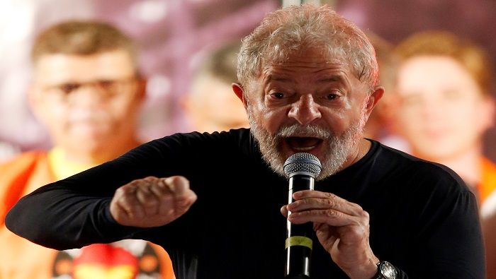 Movimientos sociales se han manifestado en contra de la privativa de libertad del expresidente Lula da Silva.