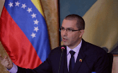 El canciller venezolano hizo un llamado al Gobierno colombiano para que respete los asuntos internos de su país.