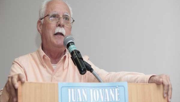El candidato Juan Jované, economista y activista social es candidato presidencial por libre postulación (Foto: Archivo)