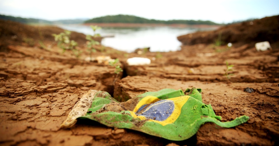 Brasil, privatización, lodo y muerte