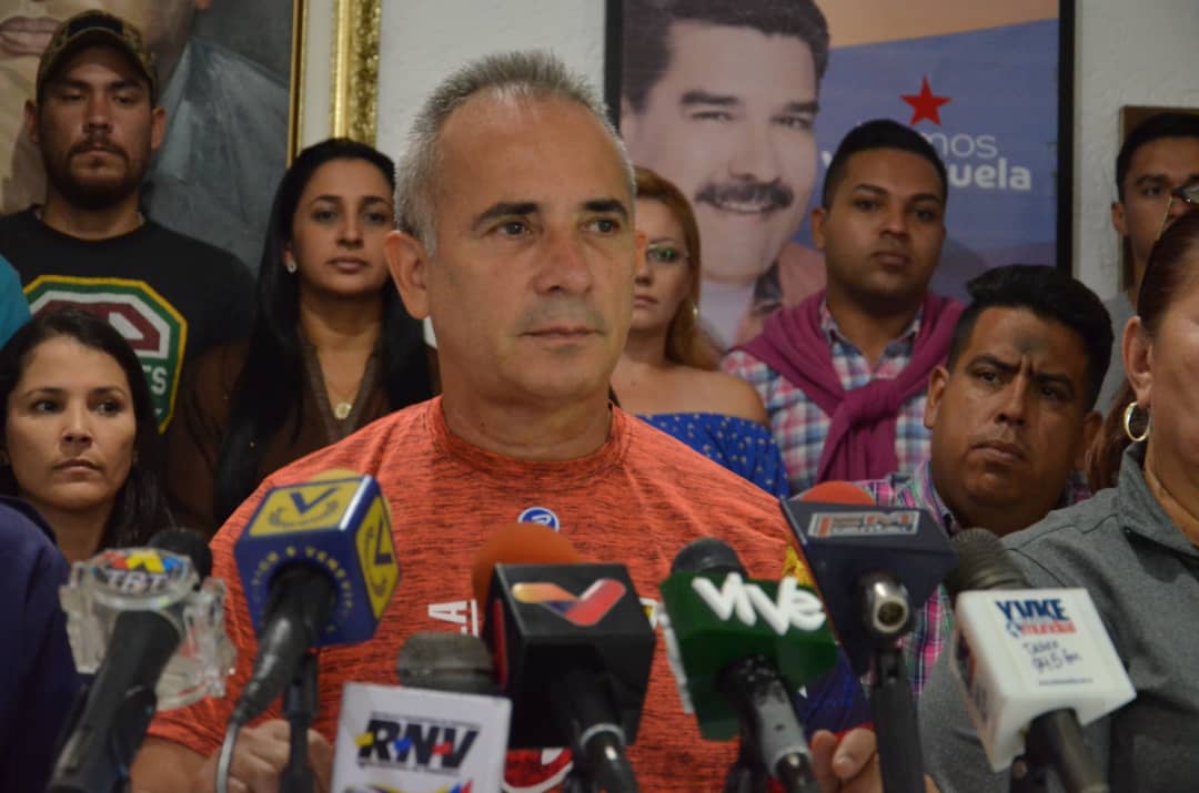 Los planes violentos orquestados por la derecha local y extranjera contra Venezuela, serán desmantelados por las fuerzas de seguridad venezolanas, dijo Freddy Bernal.