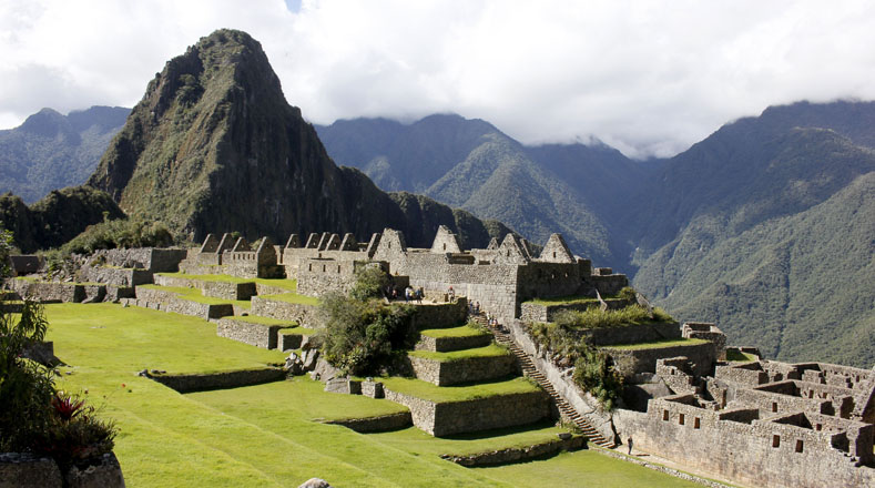 Machu Picchu forma parte de las nuevas siete maravillas del mundo, fue declarado Santuario Histórico del Perú en 1981 y Patrimonio de la Humanidad por la Unesco en 1983.