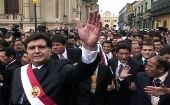 El expresidente peruano se disparó en la cabeza cuando iba a ser detenido.