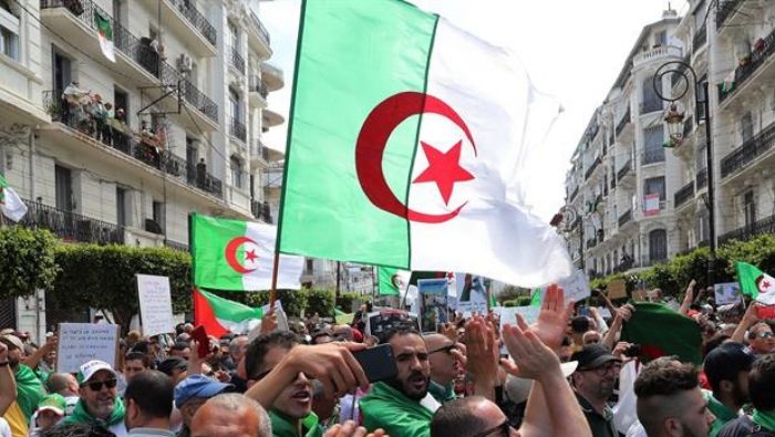 El 4 de julio Argelia cumplirá con jornada electoral para reemplazar el gabinete actual y al presidente interino, Abdelkader Bensalah. 
